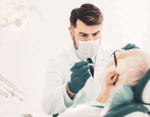 Kooperationsvertrag mit Pflegeheim – das muss Ihre Zahnarztpraxis wissen!