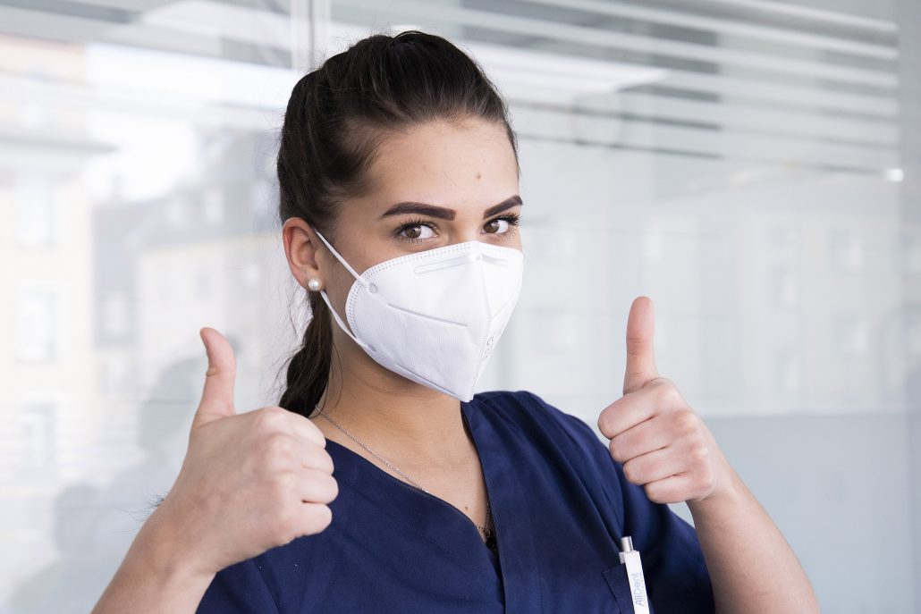 FFP2-Atemschutzmasken als Infektionsschutz bei AllDent Zahnzentrum München in ausreichender Zahl neu eingetroffen.