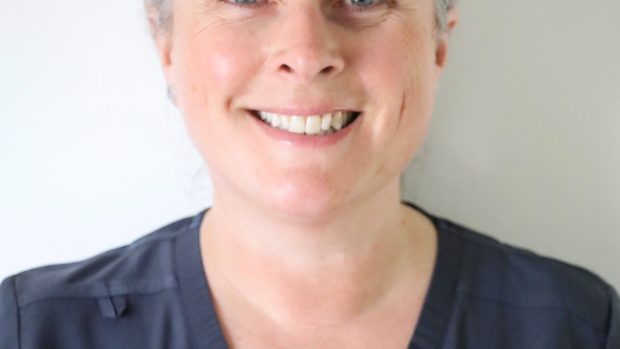 Dentalhygienikerin Helen Minnery, B.Sc. aus England