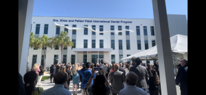 Das College of Dental Medicine der Nova Southeastern University (NSU) feiert die Eröffnung seines kürzlich erweiterten internationalen DMD-Programms am Tampa Bay Regional Campus in Clearwater, Florida, USA.