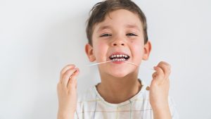 „Gelbes Heft“ und gesunde Zähne: Warum Mundgesundheit zur Vorsorge dazugehört